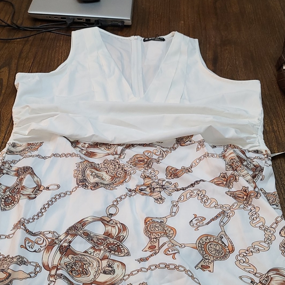 Dress - Picture 3 of 6